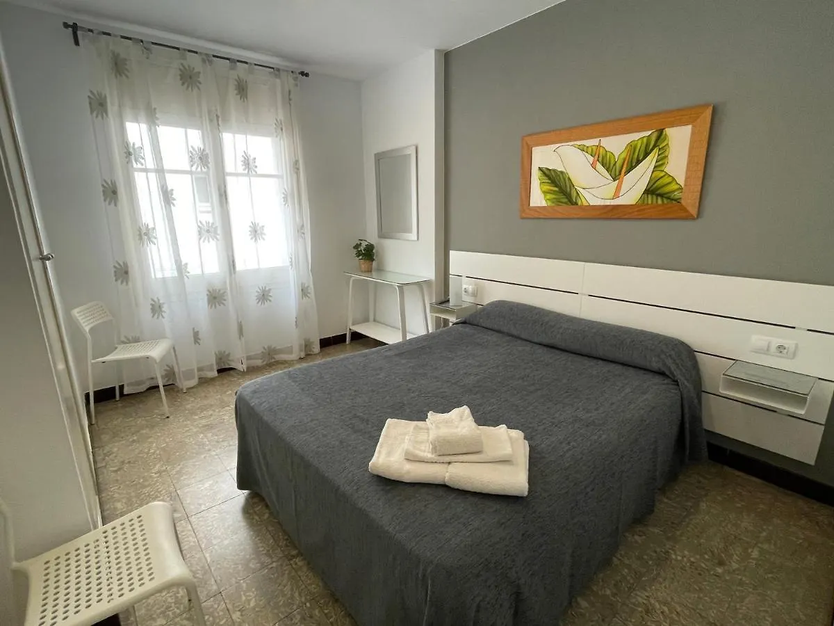 Hostal Mediterraneo Tossa de Mar 2*,