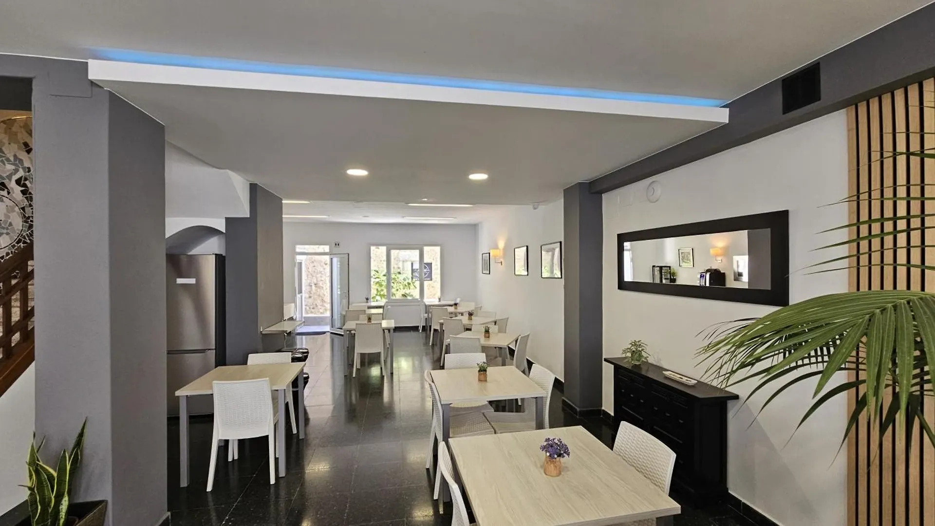 Hostal Mediterraneo Tossa de Mar 2*,  Spain