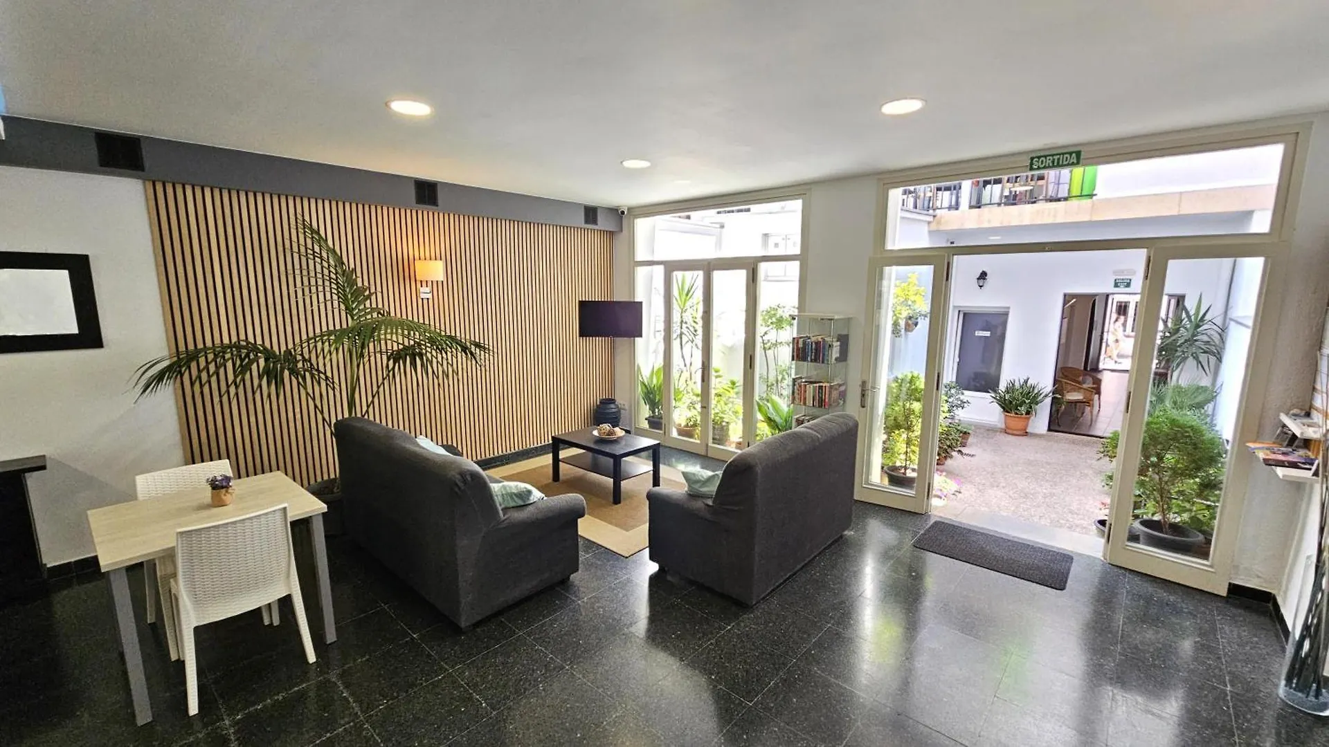 Hostal Mediterráneo Tossa de Mar